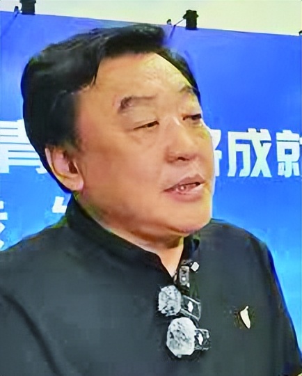 1754720832505226.jpg 7-中特科技(青島)股份有限公司董事長(zhǎng)兼總經(jīng)理 李學(xué)強(qiáng).jpg